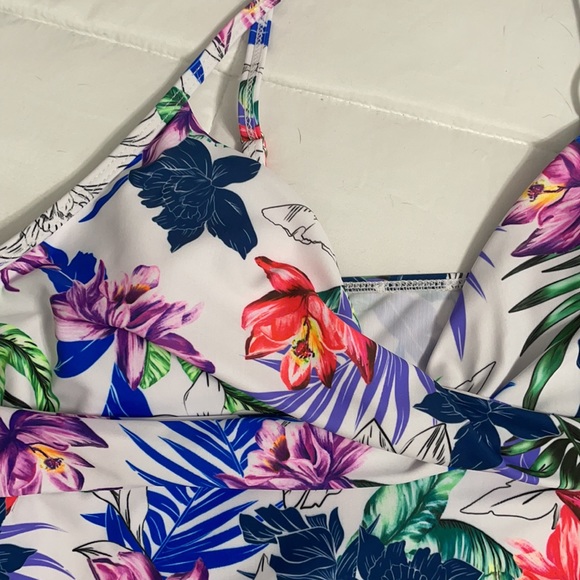 Tankini Top - Picture 2 of 5